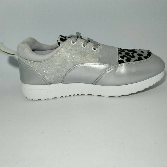 Twisted Slip in & Step Out Glitter Silver / Black Ladies Shoe Size 7.5 - Picture 7 of 10